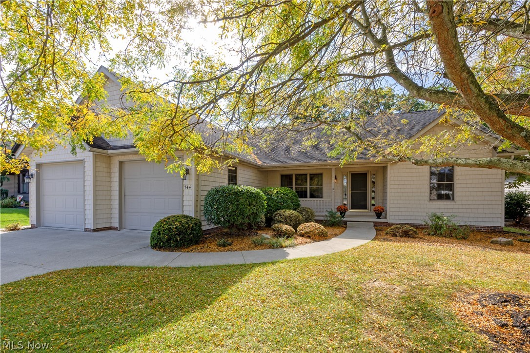 744 Whitetail Crossing Wooster OH 44691