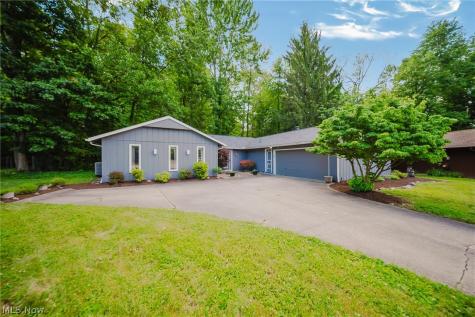 5950 Bayberry Circle North Ridgeville OH 44039