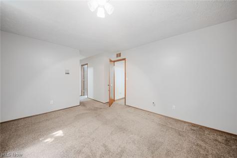 5950 Bayberry Circle North Ridgeville OH 44039