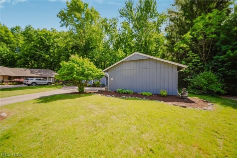 5950 Bayberry Circle North Ridgeville OH 44039