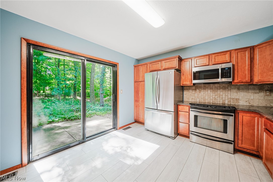 5950 Bayberry Circle North Ridgeville OH 44039