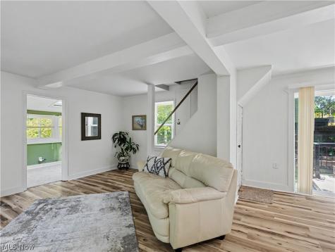 260 E Pace Avenue Akron OH 44319