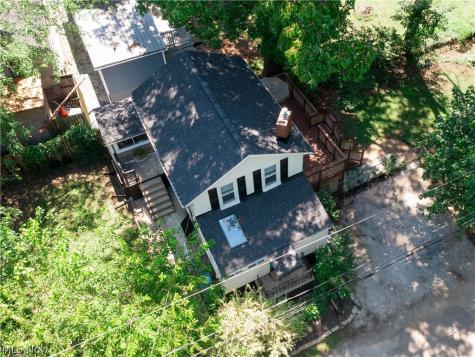260 E Pace Avenue Akron OH 44319