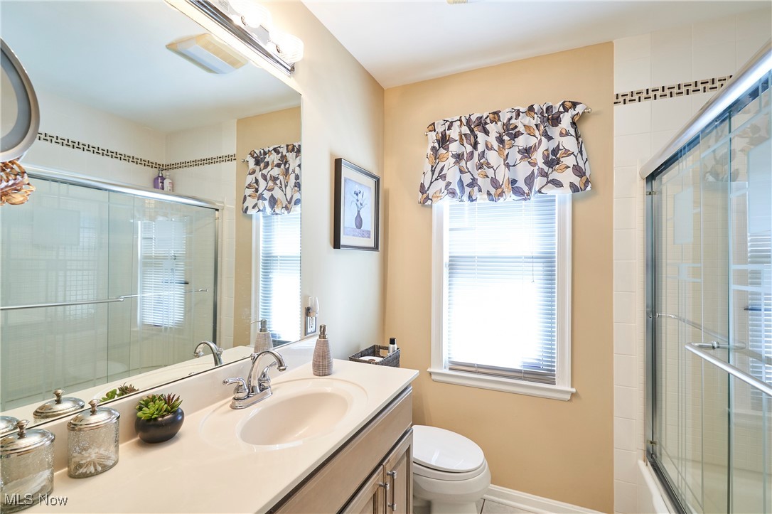 1450 Edgemoor Avenue Akron OH 44313