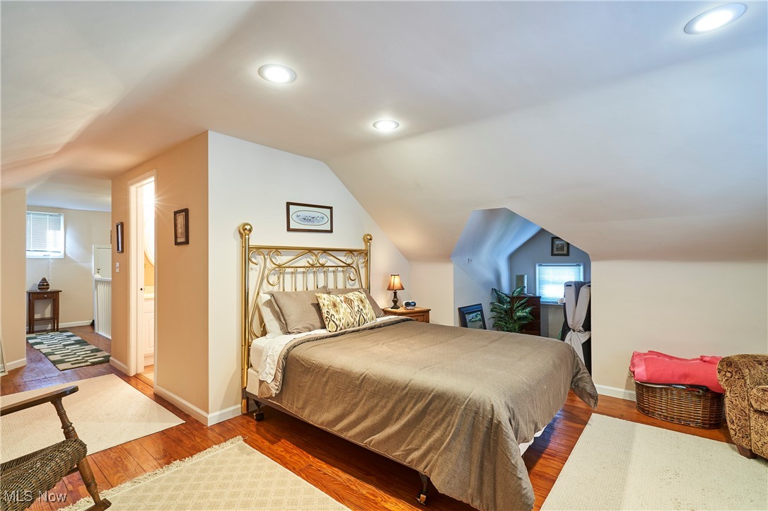 1450 Edgemoor Avenue Akron OH 44313