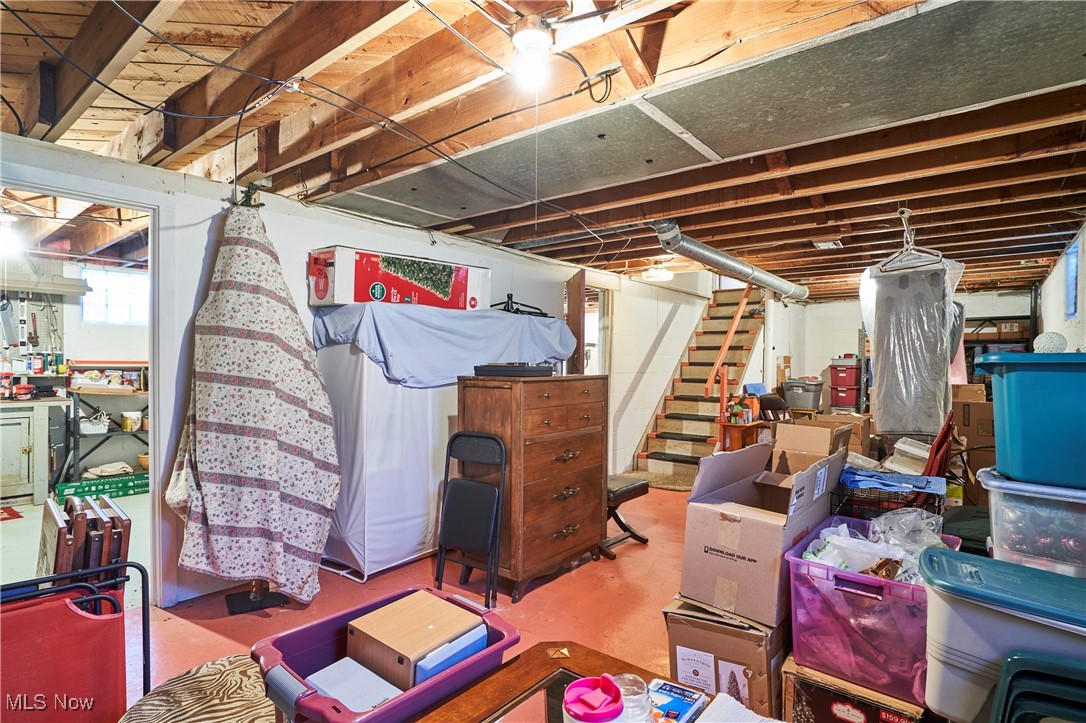 1450 Edgemoor Avenue Akron OH 44313