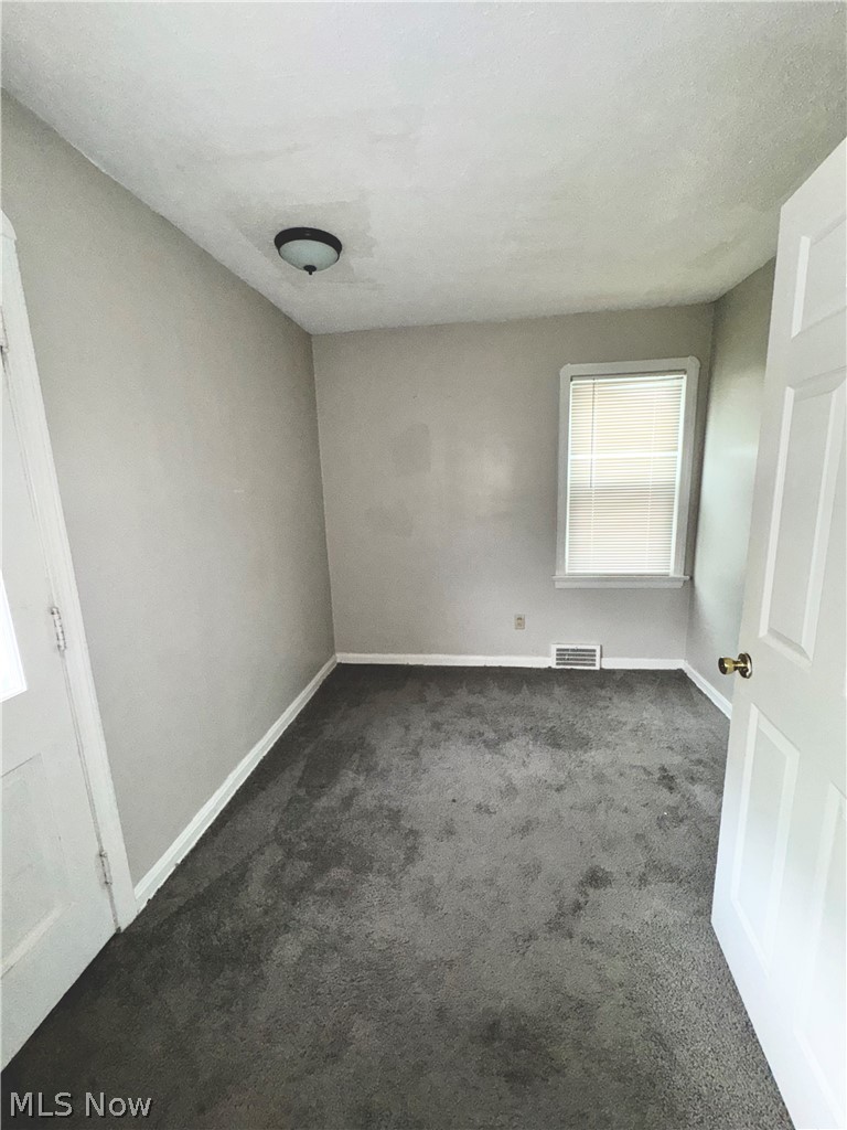 17015 Glendale Avenue Cleveland OH 44128