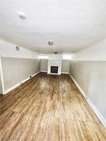 17015 Glendale Avenue Cleveland OH 44128