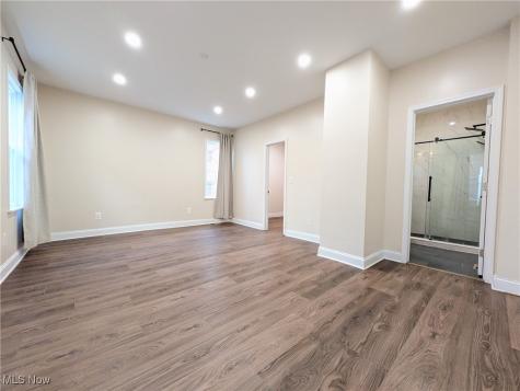 1911 Corning Avenue Cleveland OH 44109