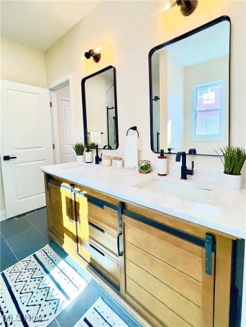 1911 Corning Avenue Cleveland OH 44109