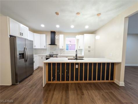 1911 Corning Avenue Cleveland OH 44109