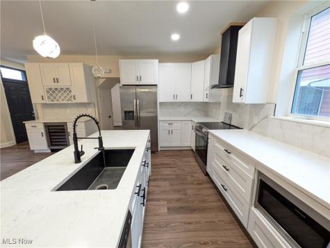 1911 Corning Avenue Cleveland OH 44109