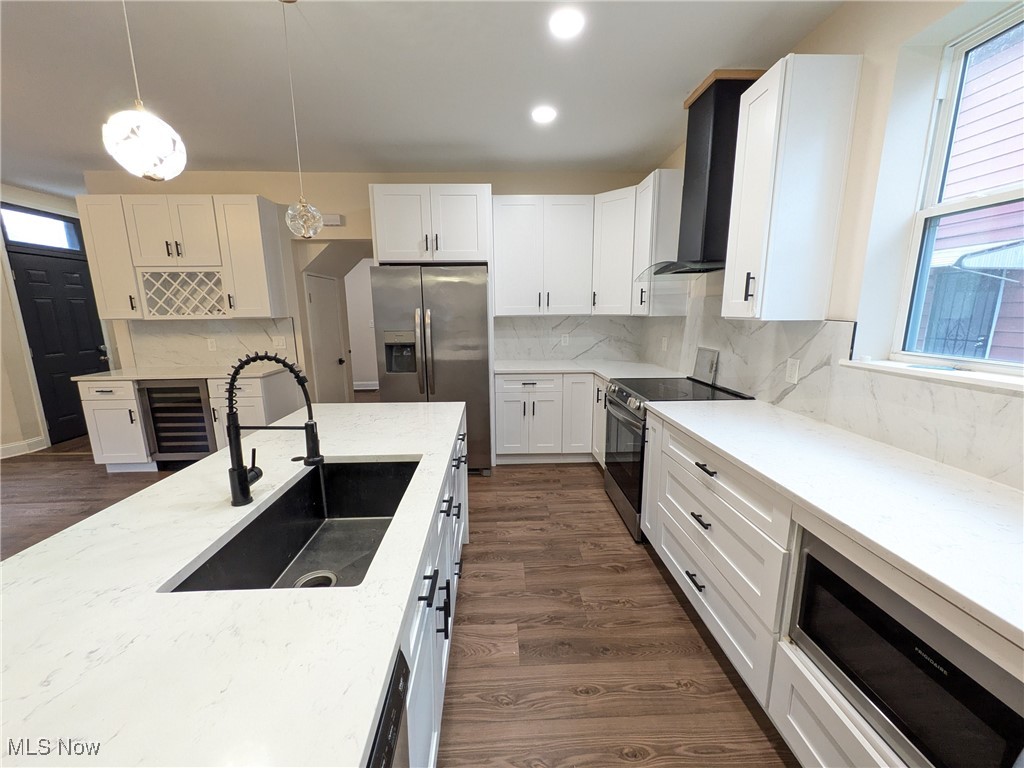 1911 Corning Avenue Cleveland OH 44109