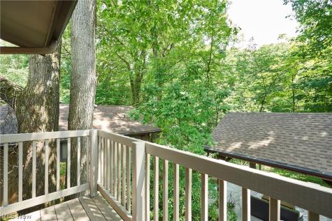 1756 Deepwood Drive Akron OH 44313
