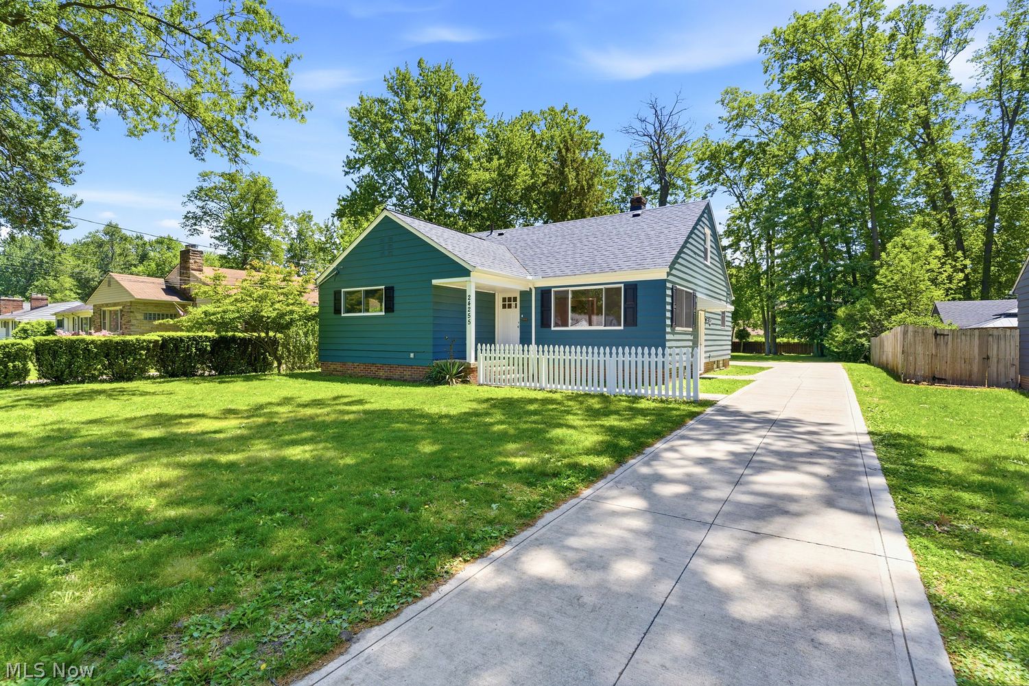 24255 Westwood Road Westlake OH 44145