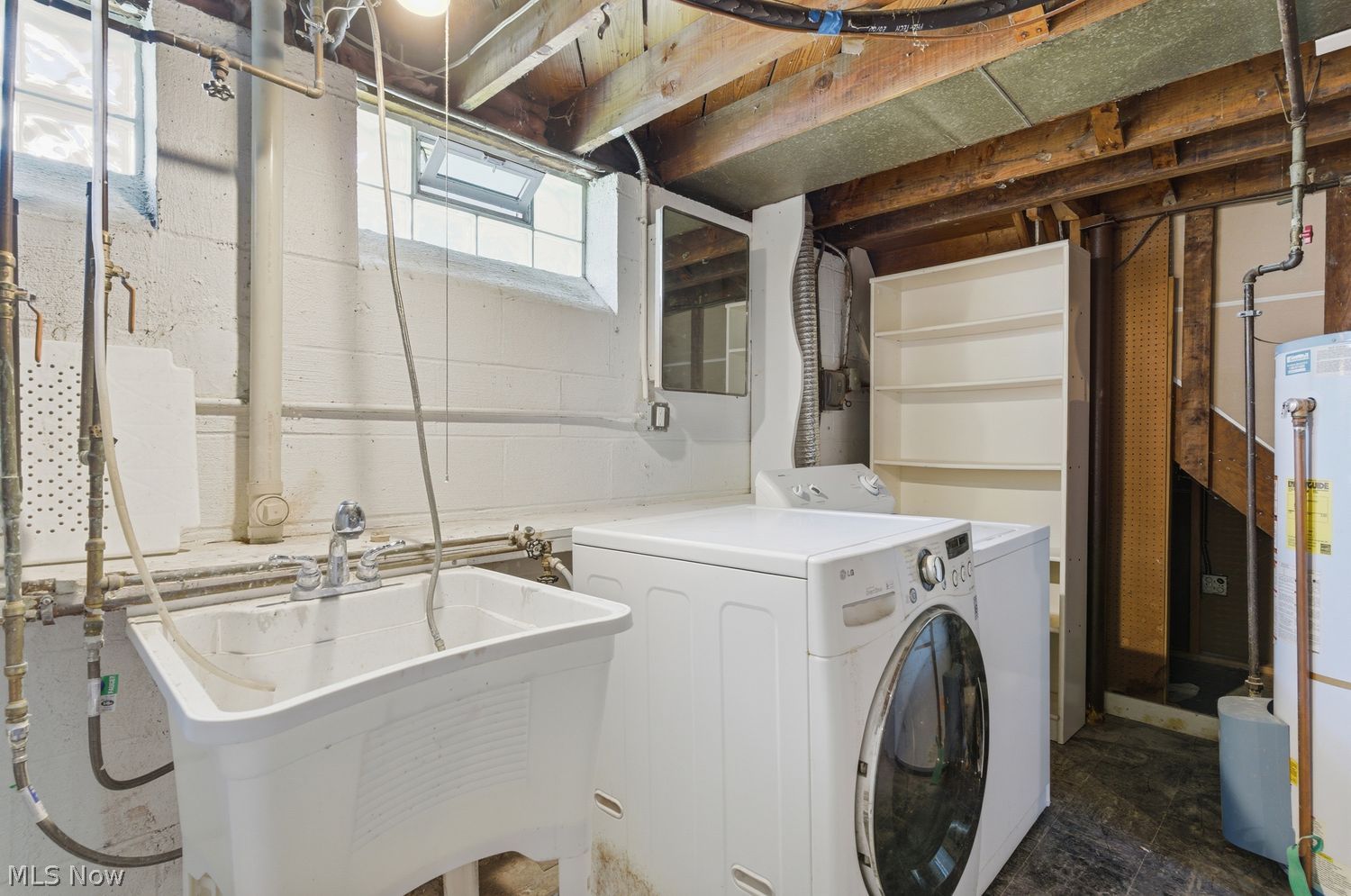 24255 Westwood Road Westlake OH 44145