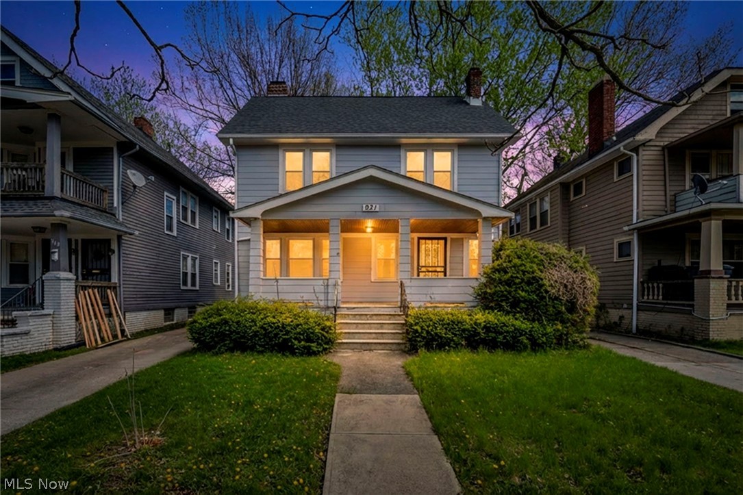 921 Helmsdale Road Cleveland Heights OH 44112