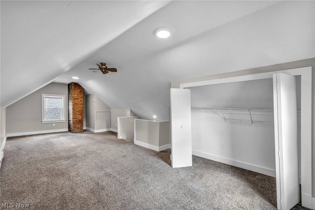 921 Helmsdale Road Cleveland Heights OH 44112