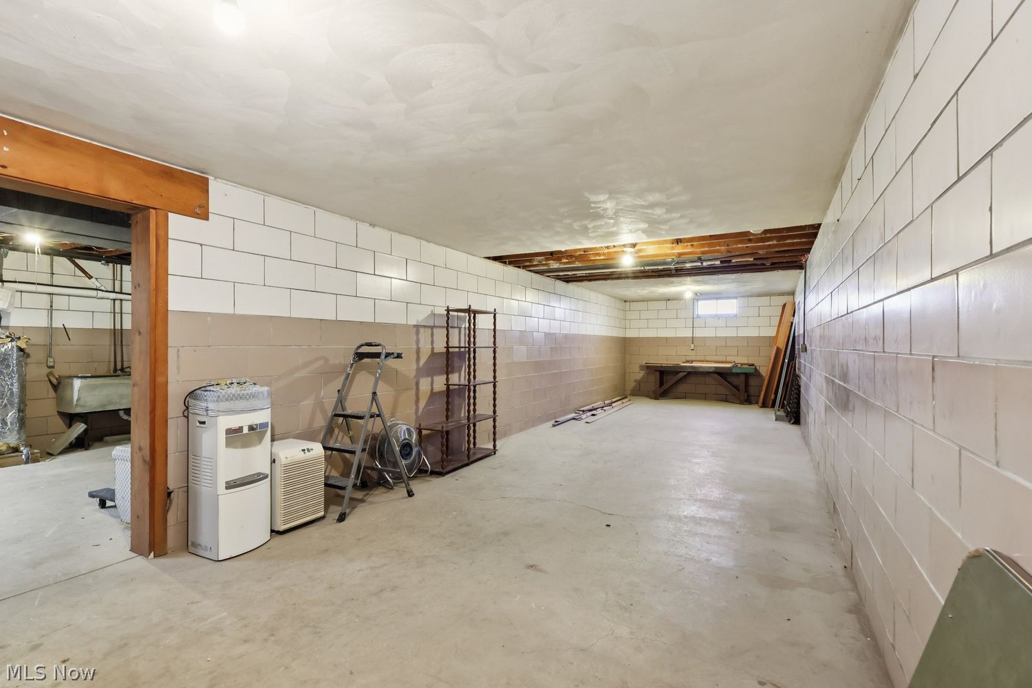 7115 Lardon Road NW Waynesburg OH 44688