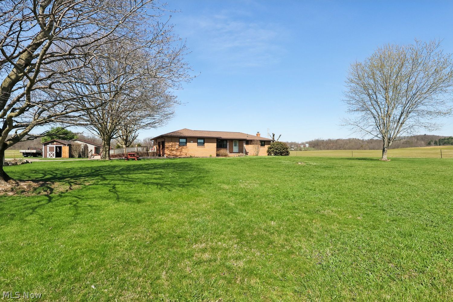 7115 Lardon Road NW Waynesburg OH 44688