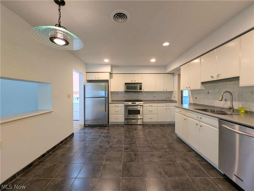 6986 Big Creek Parkway Middleburg Heights OH 44130