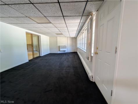 6986 Big Creek Parkway Middleburg Heights OH 44130