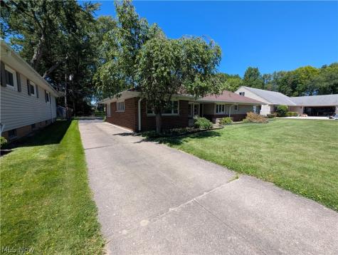 6986 Big Creek Parkway Middleburg Heights OH 44130