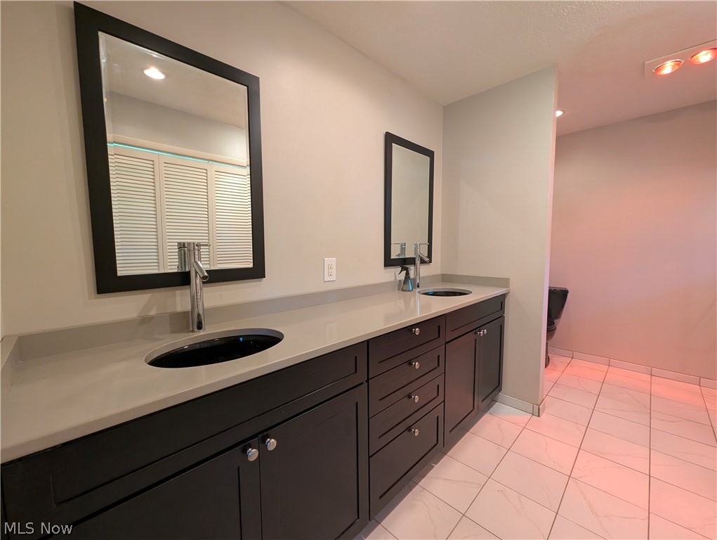 6986 Big Creek Parkway Middleburg Heights OH 44130