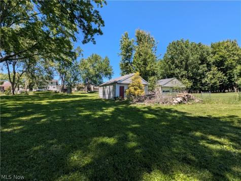 6986 Big Creek Parkway Middleburg Heights OH 44130