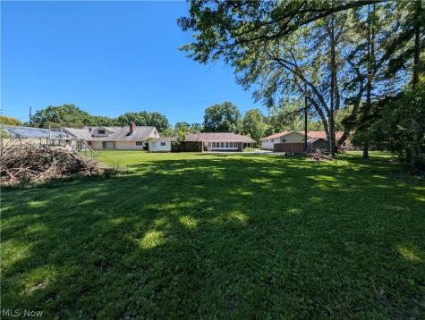 6986 Big Creek Parkway Middleburg Heights OH 44130