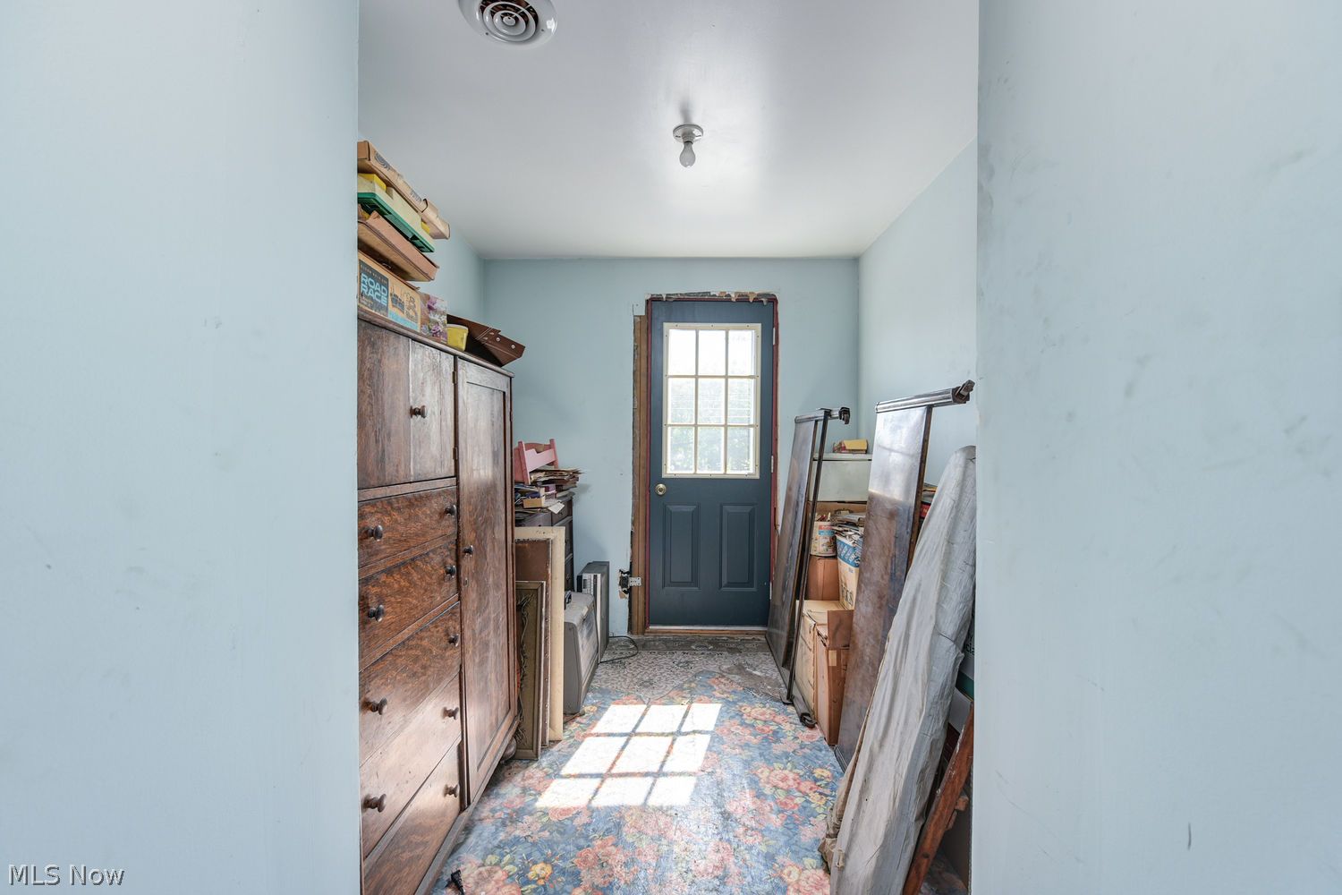 1896 W 65th Street Cleveland OH 44102