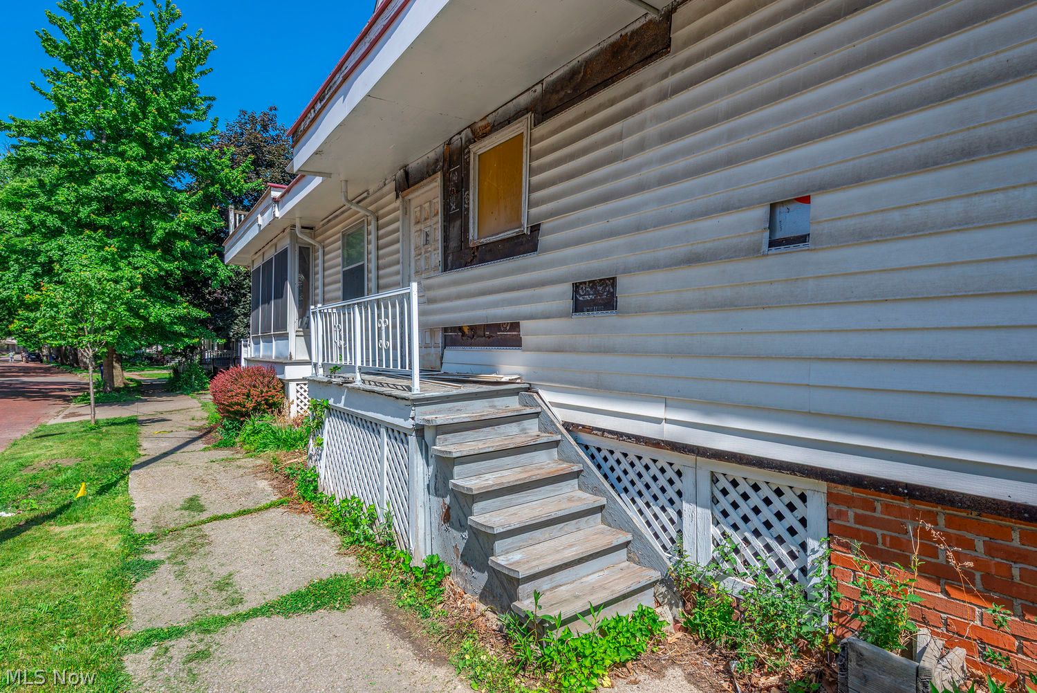 1896 W 65th Street Cleveland OH 44102