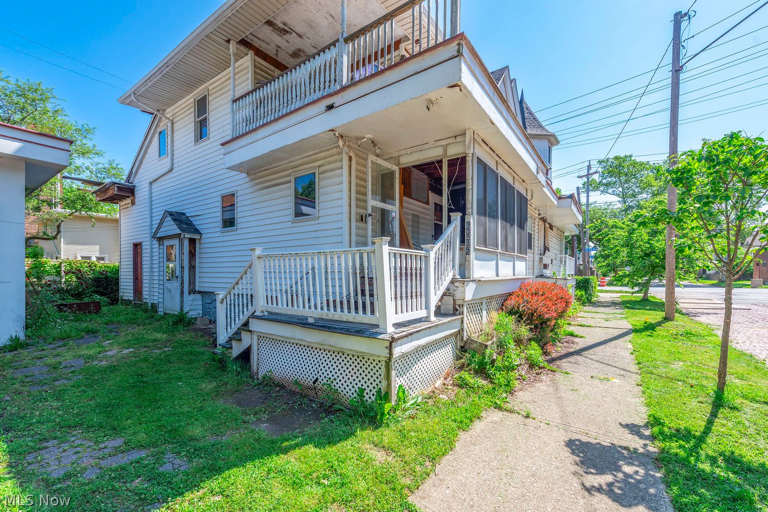 1896 W 65th Street Cleveland OH 44102