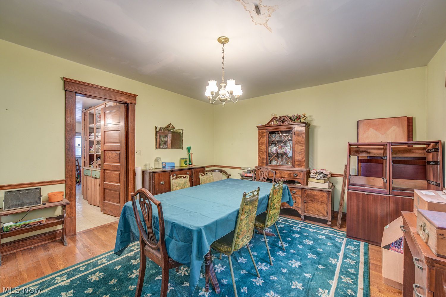 1896 W 65th Street Cleveland OH 44102