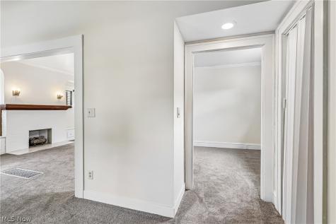 2033 Tate Avenue Cleveland OH 44109