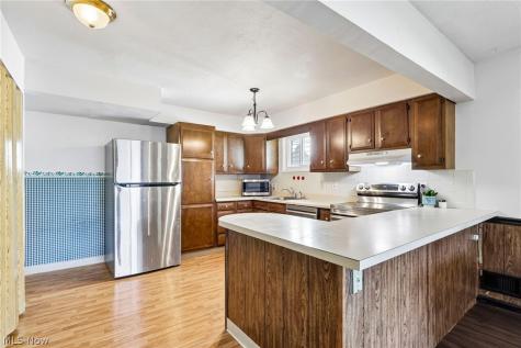 1769 Windsor Street Cuyahoga Falls OH 44221