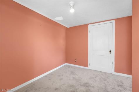 5721 Delora Avenue Cleveland OH 44144