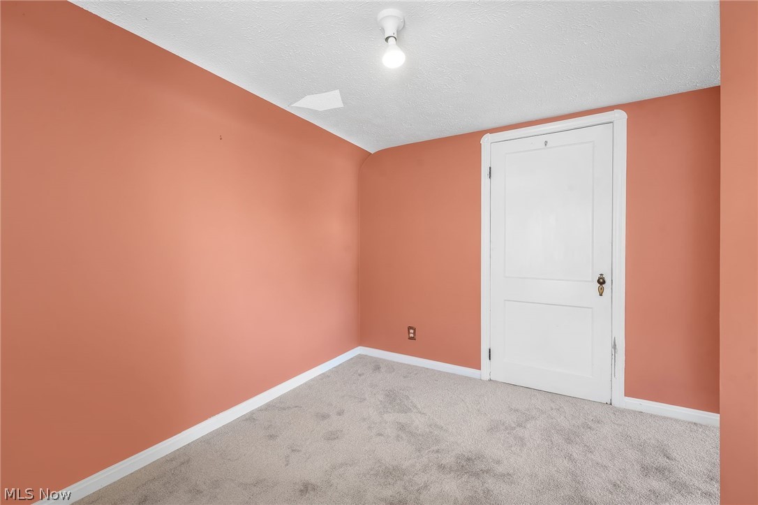 5721 Delora Avenue Cleveland OH 44144
