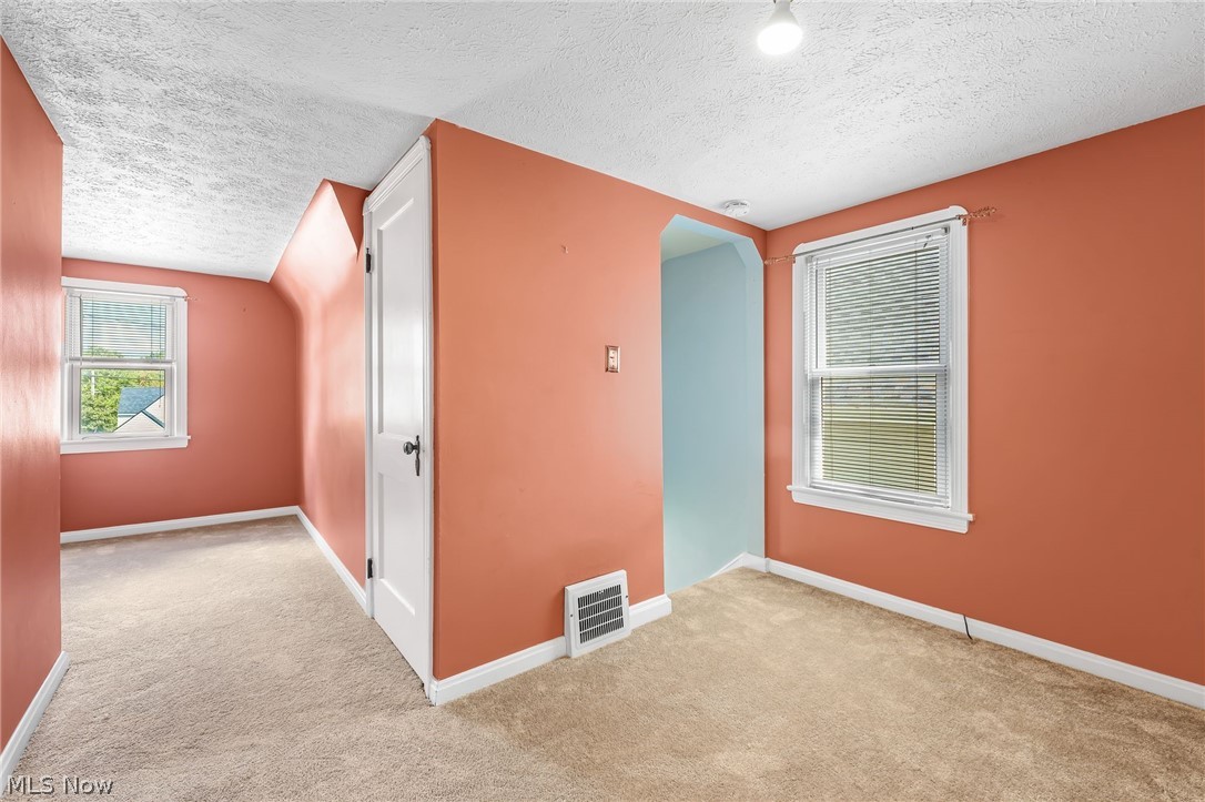 5721 Delora Avenue Cleveland OH 44144
