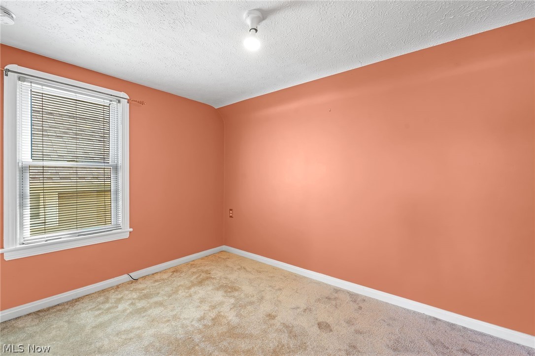 5721 Delora Avenue Cleveland OH 44144