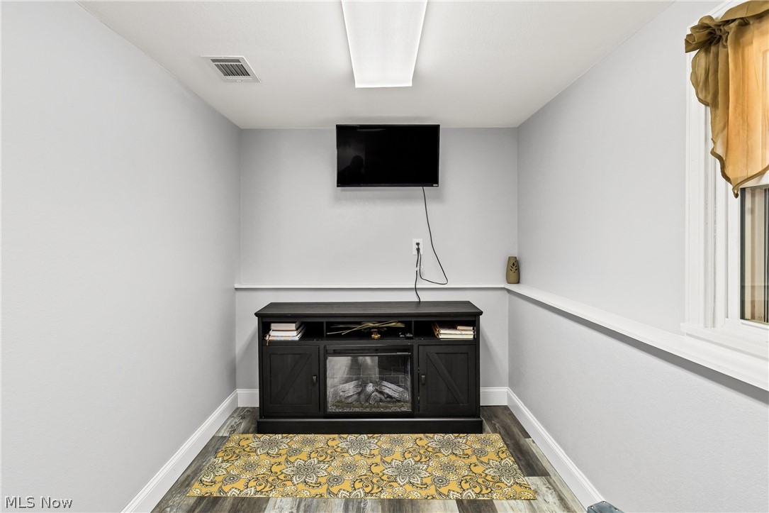 240 Warner Road Hubbard OH 44425