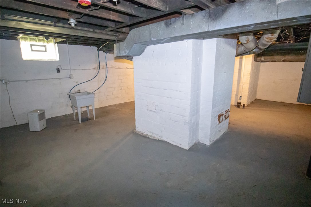 2119 Rossmoor Road Cleveland Heights OH 44118