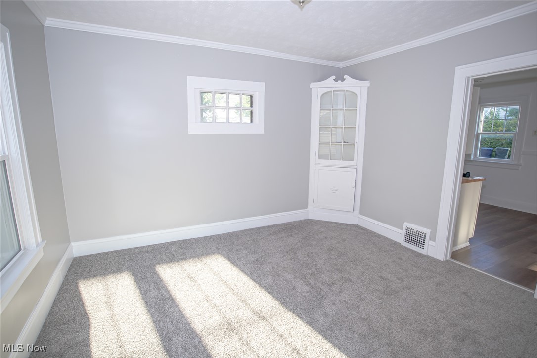 2119 Rossmoor Road Cleveland Heights OH 44118