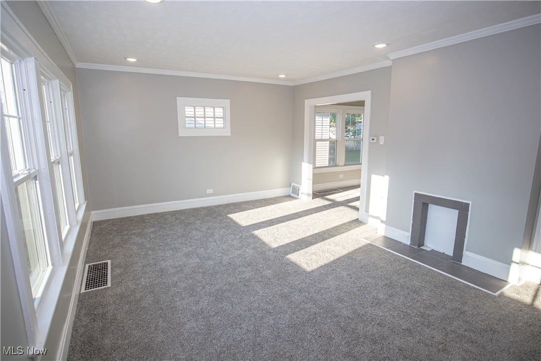 2119 Rossmoor Road Cleveland Heights OH 44118