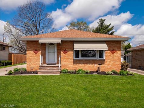 12305 Eastwood Boulevard Garfield Heights OH 44125
