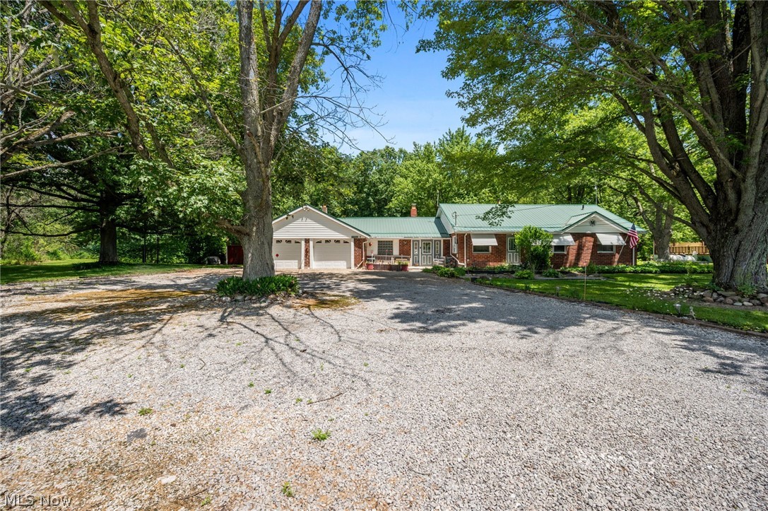 5950 Parkman Road NW Warren OH 44481