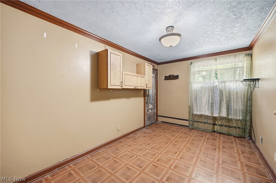 5950 Parkman Road NW Warren OH 44481