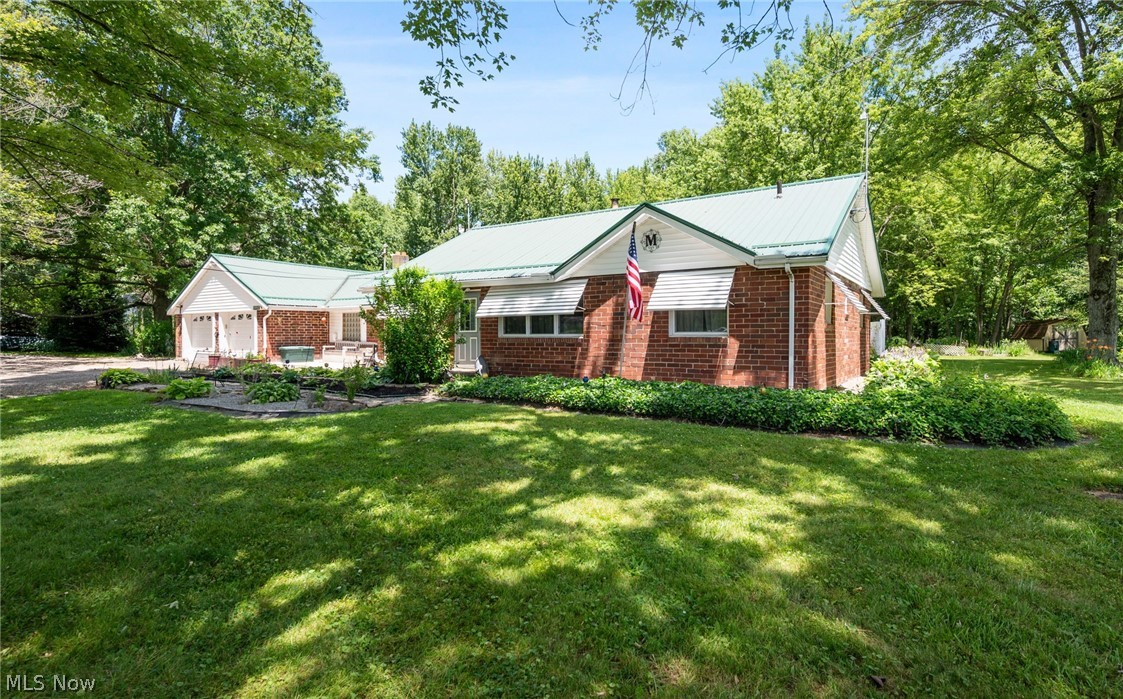 5950 Parkman Road NW Warren OH 44481