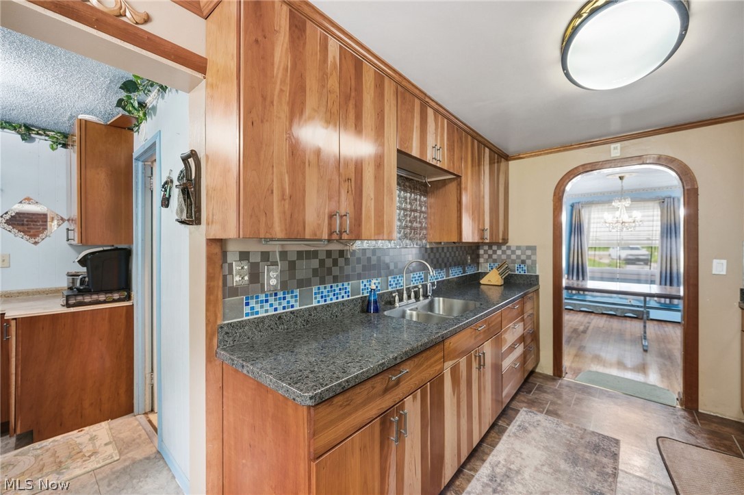 5950 Parkman Road NW Warren OH 44481