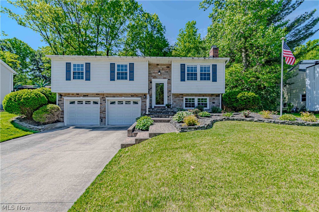 Twinsburg OH, 1310 Waldo Way